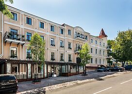 Frederic Koklen Boutique Hotel