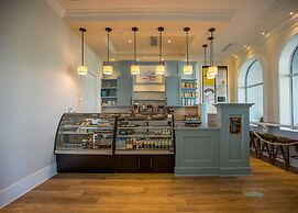 Prestige Oceanfront Resort, WorldHotels Luxury