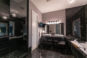 Prestige Oceanfront Resort, WorldHotels Luxury