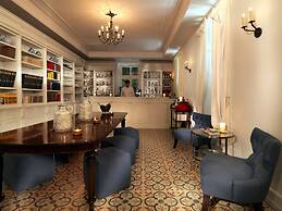 Poseidonion Grand Hotel