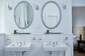 Poseidonion Grand Hotel