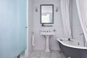 Poseidonion Grand Hotel