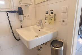 Boardinghouse HOME - adults only -
