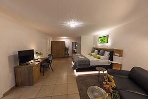 Boardinghouse HOME - adults only -