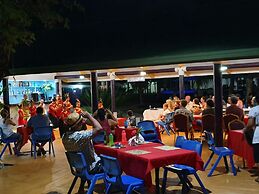 Le Uaina Beach Resort