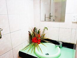 Le Uaina Beach Resort