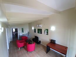 Le Uaina Beach Resort