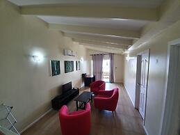 Le Uaina Beach Resort