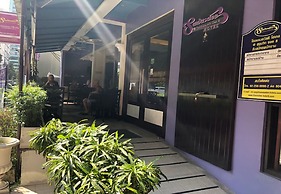 Sawasdee Hotel @ Sukhumvit Soi 8