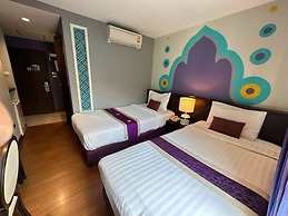 Sawasdee Hotel @ Sukhumvit Soi 8