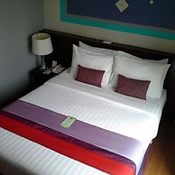 Sawasdee Hotel @ Sukhumvit Soi 8