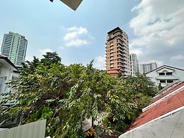 Sawasdee Hotel @ Sukhumvit Soi 8