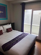 Sawasdee Hotel @ Sukhumvit Soi 8