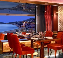Maestral Resort & Casino