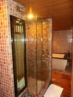 Montien House Chaweng Beach Resort