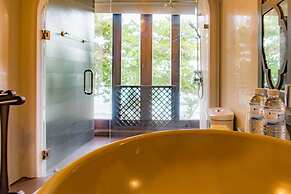 Pawanthorn Luxury Pool Villa Samui