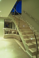 Atlantic Waves Guest House