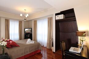 Europlaza Hotel & Suites