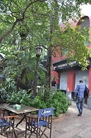 Europlaza Hotel & Suites