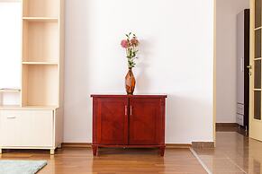 Lira Pacific Aparthotel