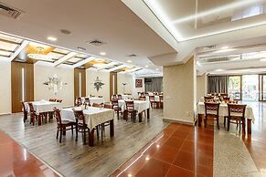 Lira Pacific Aparthotel