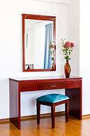 Lira Pacific Aparthotel