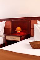 Lira Pacific Aparthotel