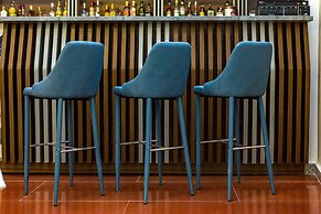 Lira Pacific Aparthotel