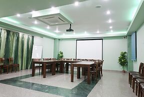 Lira Pacific Aparthotel