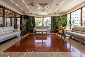 Lira Pacific Aparthotel