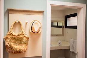 Amadores Beach Apartments