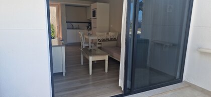 Amadores Beach Apartments