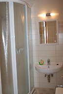 Jakob Lenz Guesthouse