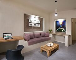 Voreina Gallery Suites