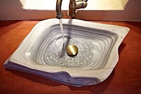 Voreina Gallery Suites