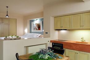 Voreina Gallery Suites