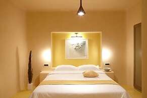 Voreina Gallery Suites