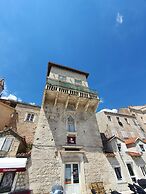 Violeta Hvar