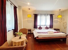 Thapae Boutique House