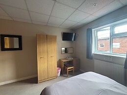 Fitzwilliam Arms Hotel