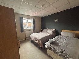 Fitzwilliam Arms Hotel