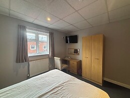 Fitzwilliam Arms Hotel