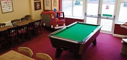 Fitzwilliam Arms Hotel