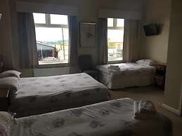 Fitzwilliam Arms Hotel