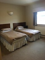 Fitzwilliam Arms Hotel