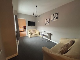 Fitzwilliam Arms Hotel