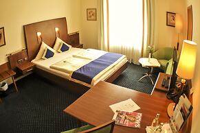 Victoria Hotel