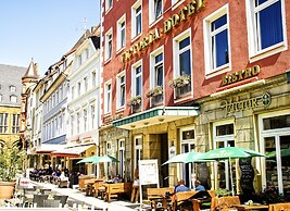 Victoria Hotel