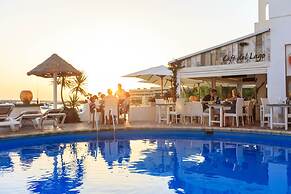 Apartamentos Sabina Playa