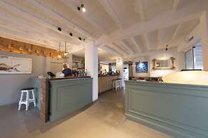 Apartamentos Sabina Playa